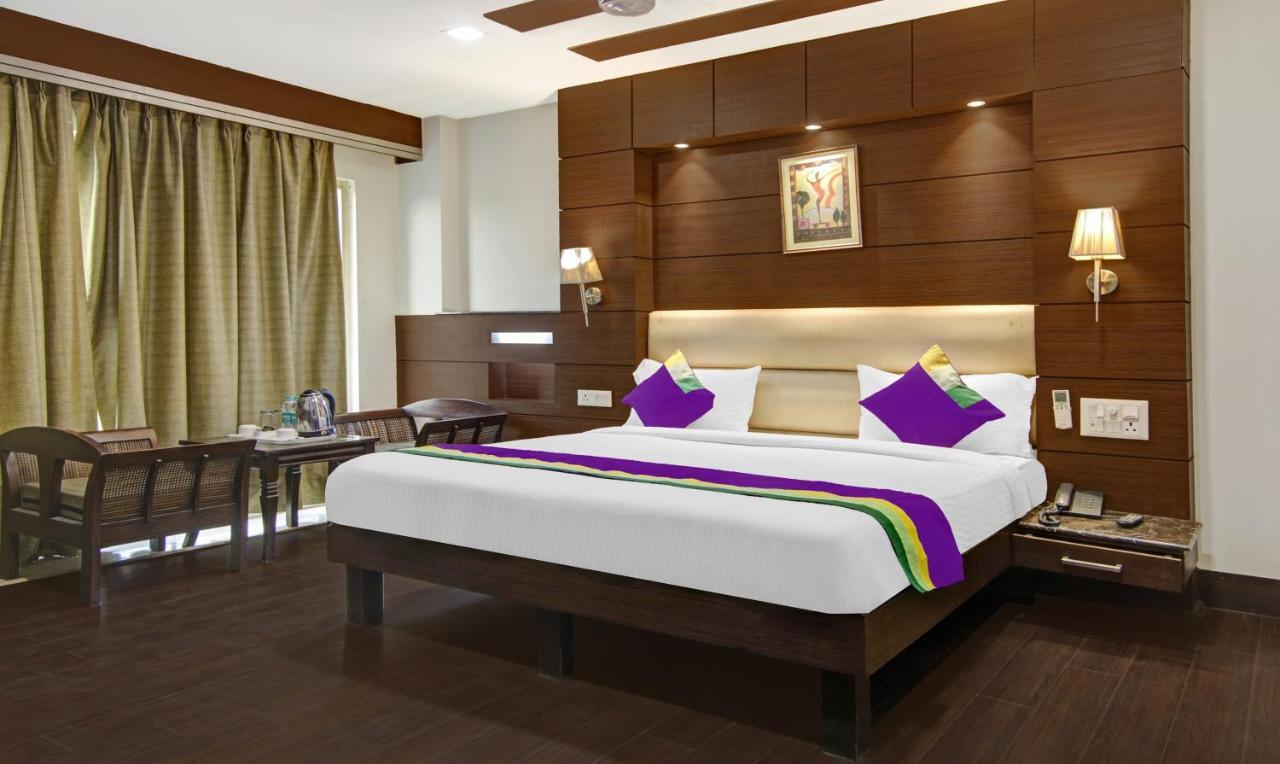 Treebo Trend Elite Hotel New Delhi Bagian luar foto