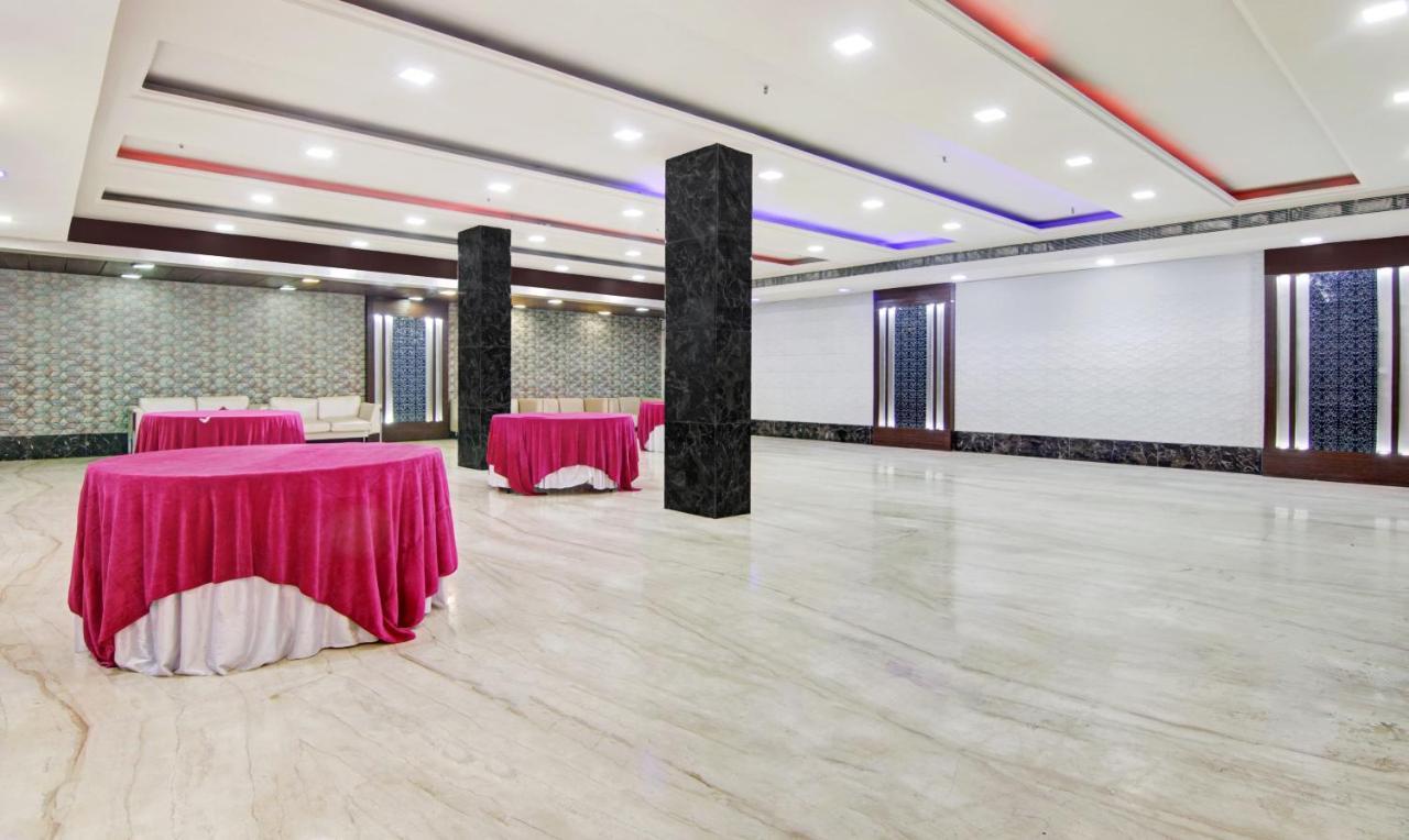 Treebo Trend Elite Hotel New Delhi Bagian luar foto