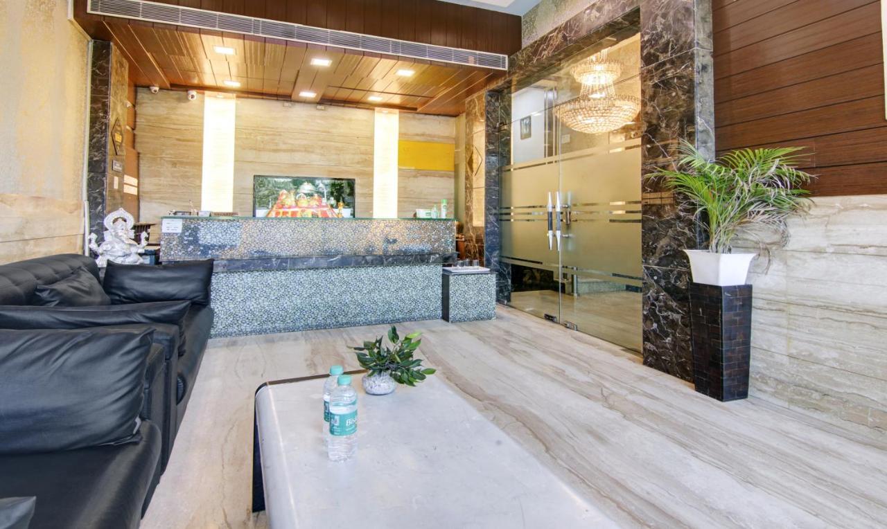 Treebo Trend Elite Hotel New Delhi Bagian luar foto