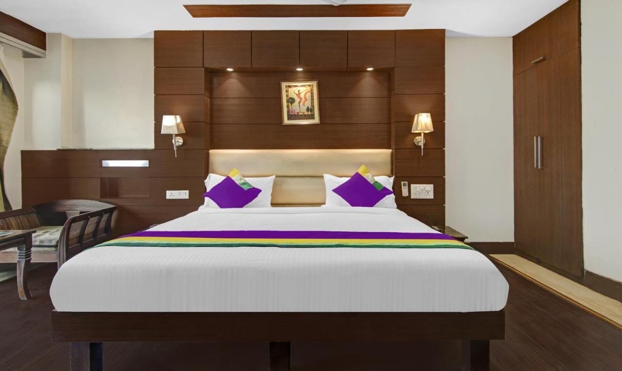 Treebo Trend Elite Hotel New Delhi Bagian luar foto