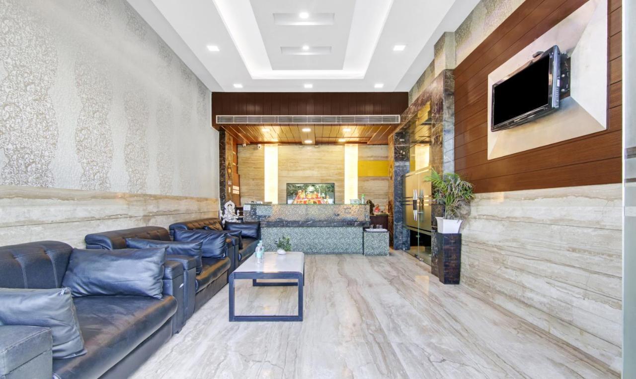 Treebo Trend Elite Hotel New Delhi Bagian luar foto