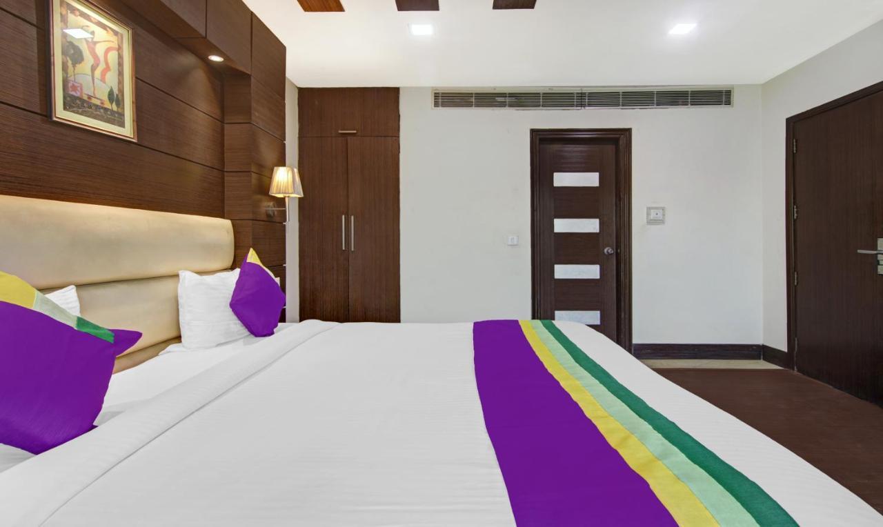 Treebo Trend Elite Hotel New Delhi Bagian luar foto